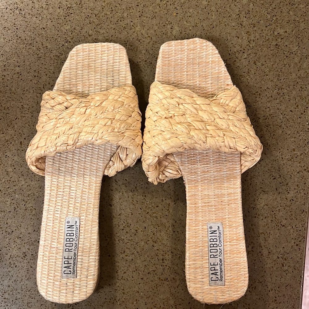 🤍Basket weave slides
